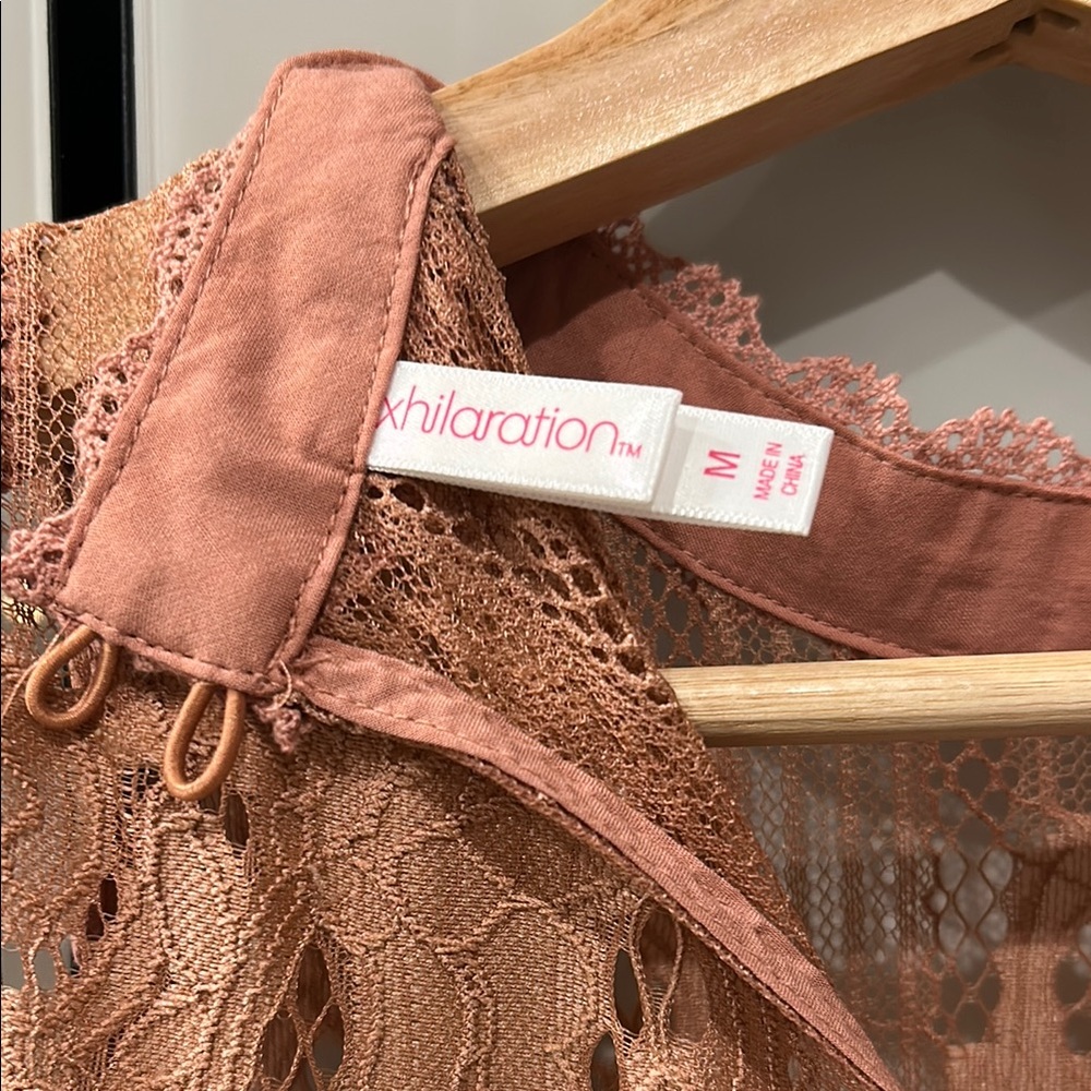 XHILIRATION PERFECT Summer Pink Lace Sleeveless Mini Sundress - Picture 11 of 14